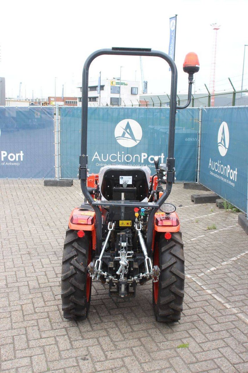 Rhino B2610 Mini Tractor Diesel 26hp with front loader New