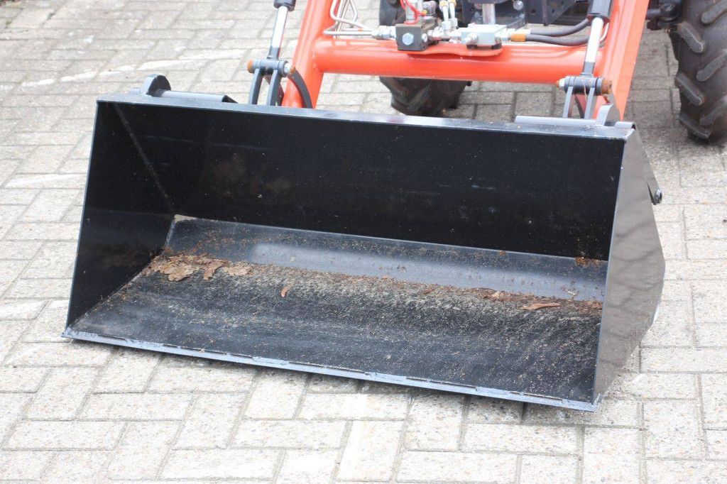 Rhino B2610 Mini Tractor Diesel 26hp with front loader New