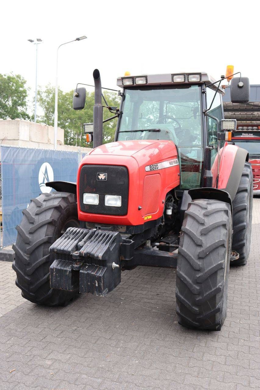 Tractor Massey Ferguson 8220 Diesel 150hp 2001