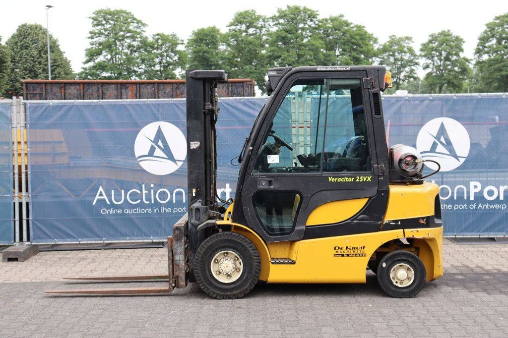 Gabelstapler Yale GLP25VX LPG 2050kg 4,95m 2007