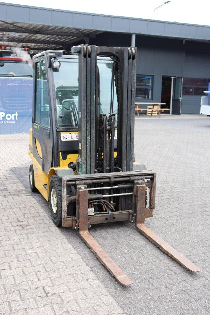 Gabelstapler Yale GLP25VX LPG 2050kg 4,95m 2007