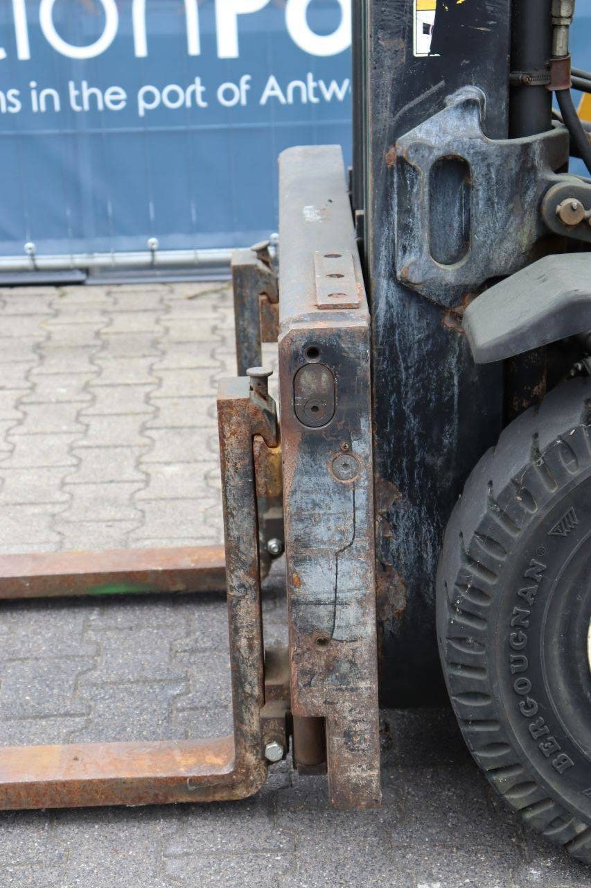 Gabelstapler Yale GLP25VX LPG 2050kg 4,95m 2007