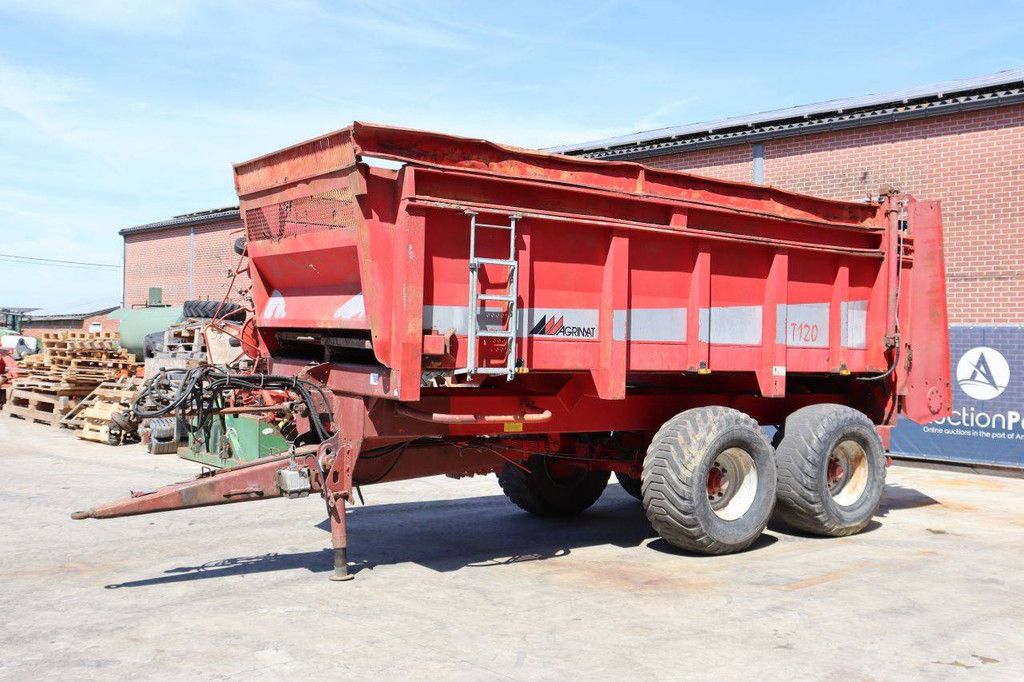 Miststreuer Agrimat T120