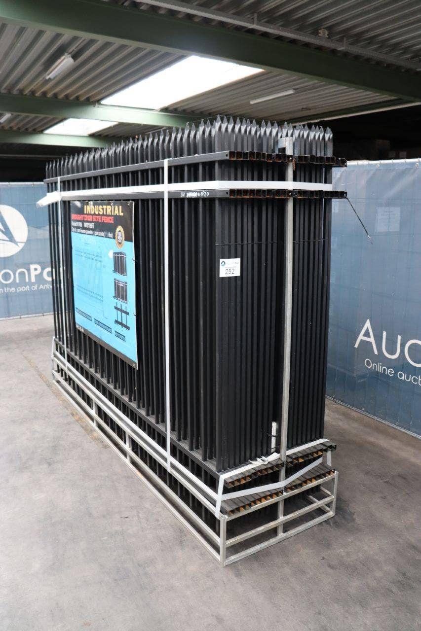 Batch of Fences HL1006 20x21 New