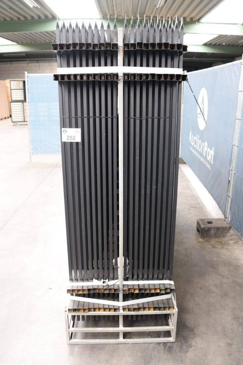 Batch of Fences HL1006 20x21 New