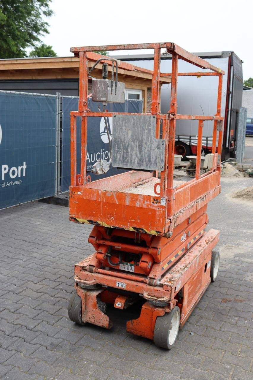 SkyJack SJIII-3219 Electric Scissor Lift
