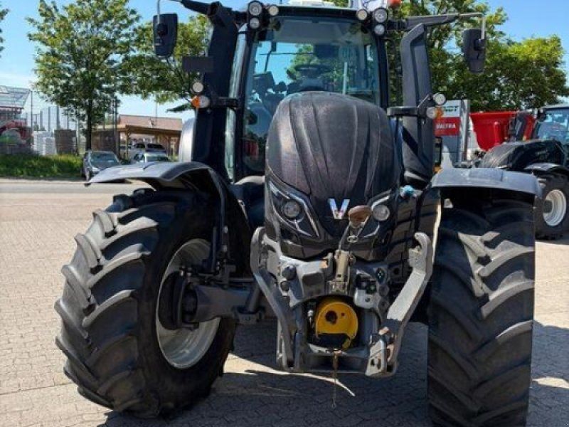 Valtra T 214 D 1B8