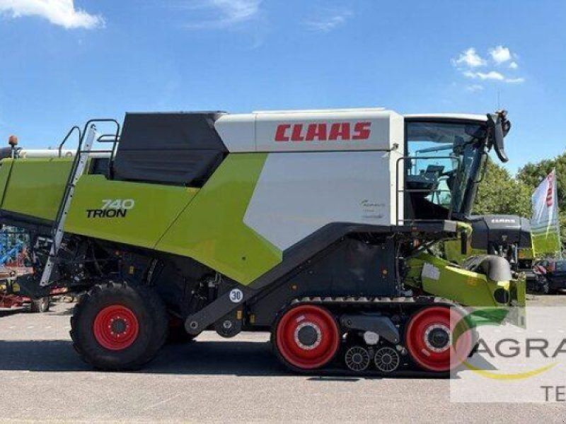Claas TRION 740 TERRA TRAC