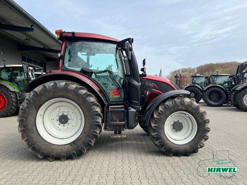 Valtra N 114 H5