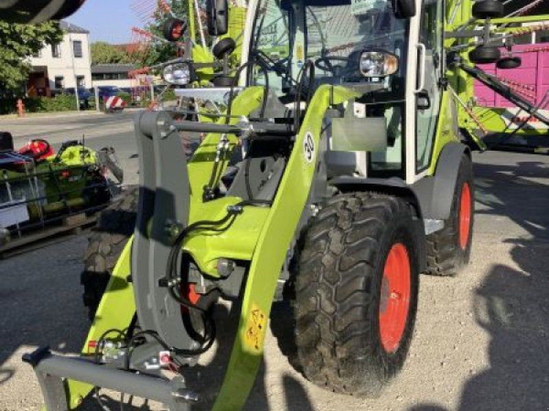 Claas TORION 535
