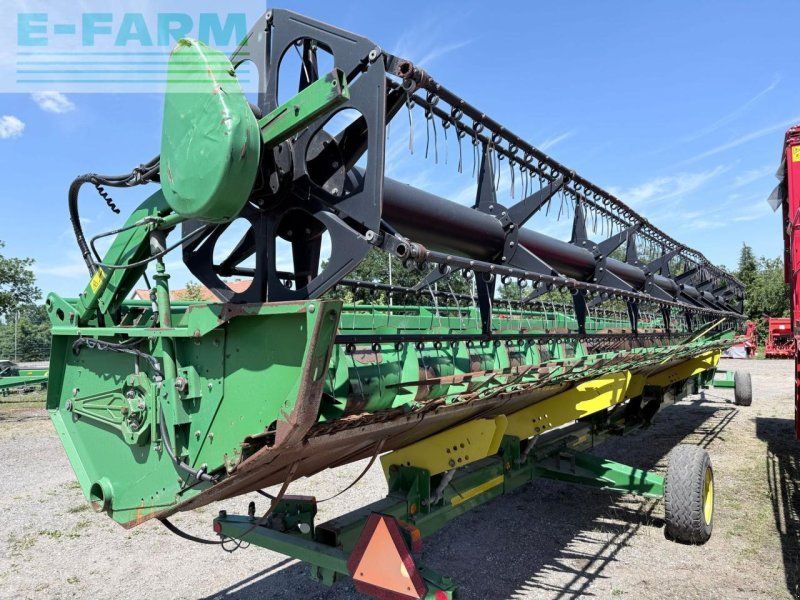 John Deere 635R