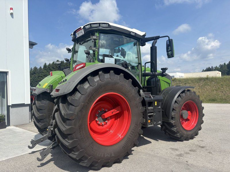 Fendt 832 Vario Profi+