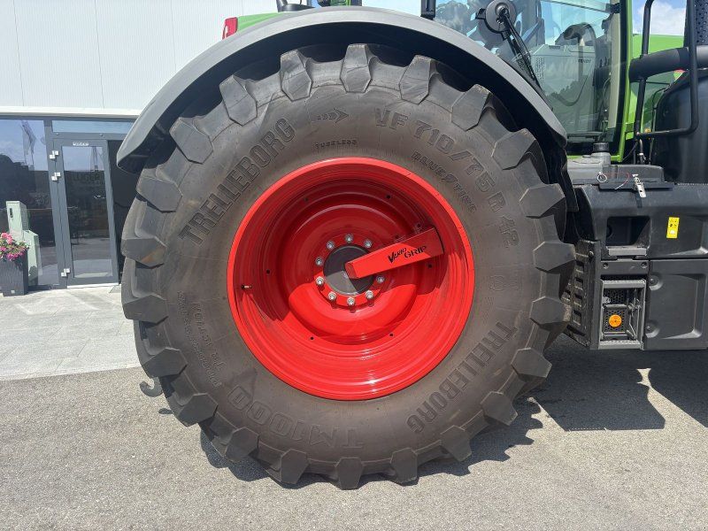 Fendt 832 Vario Profi+