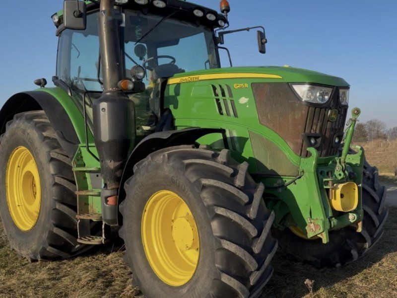John Deere 6215 R