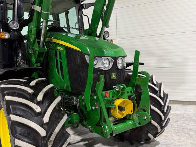 John Deere 6100M