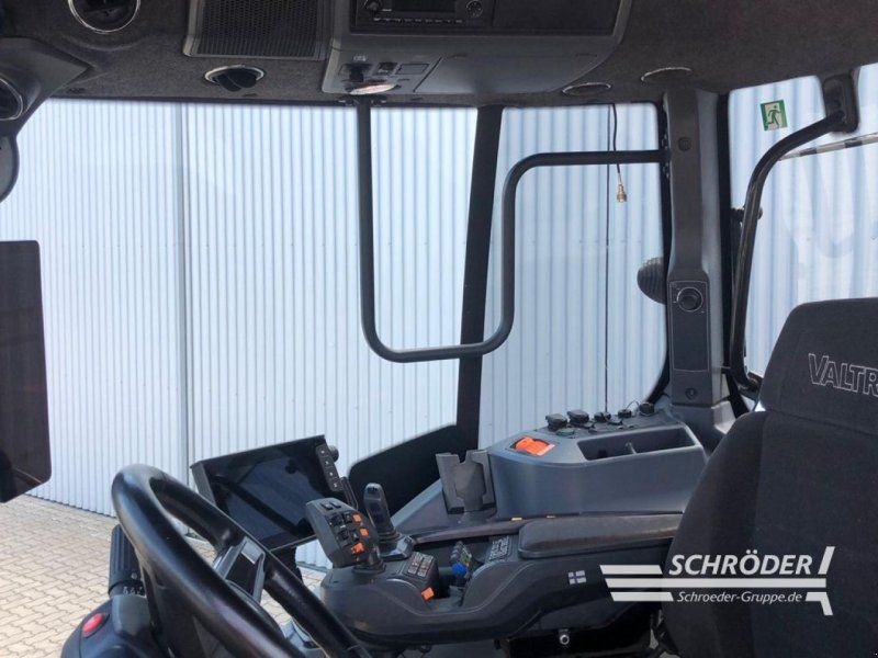 Valtra T 215 D | RTK | UNLIMITED | LED