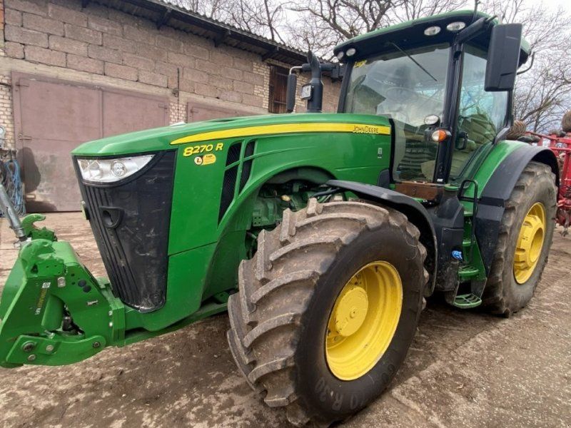 John Deere 8270R