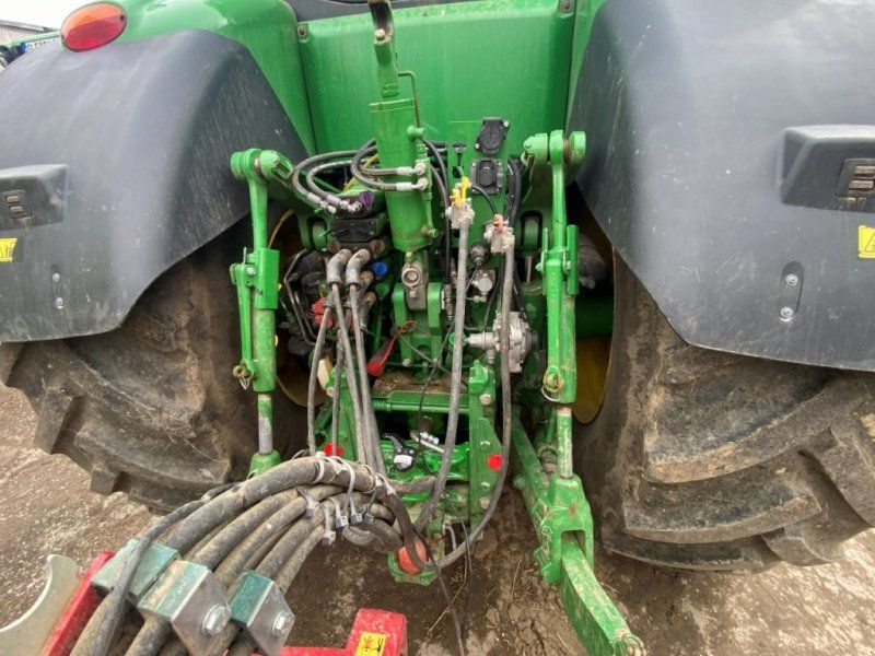 John Deere 8270R