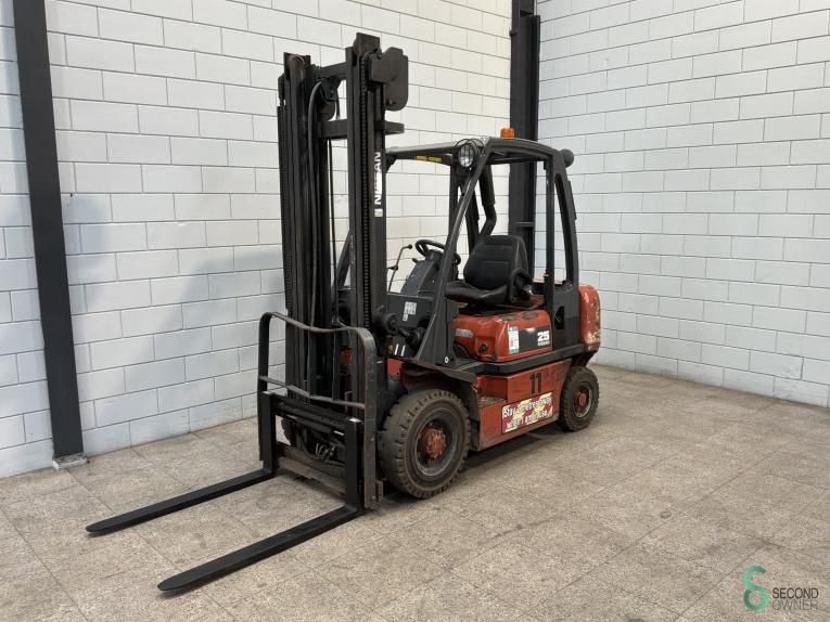 Forklifts Diesel Nissan FD25 2003