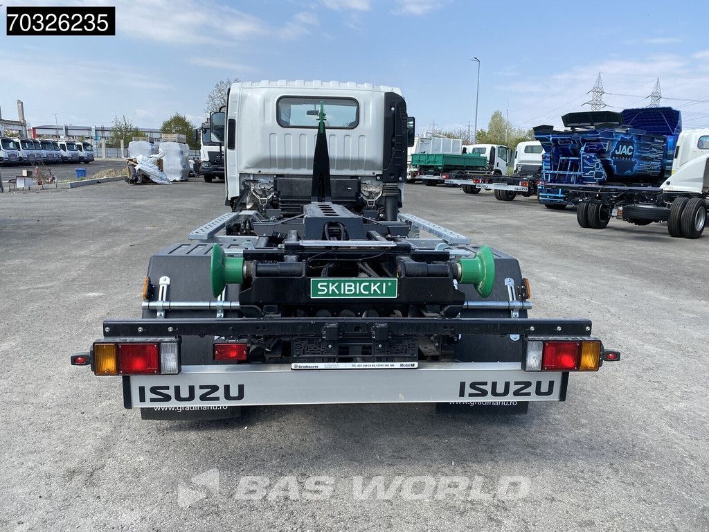 Isuzu M 27 4X2 NEW! 3,5T Skibici skiploader 330cm Euro 6
