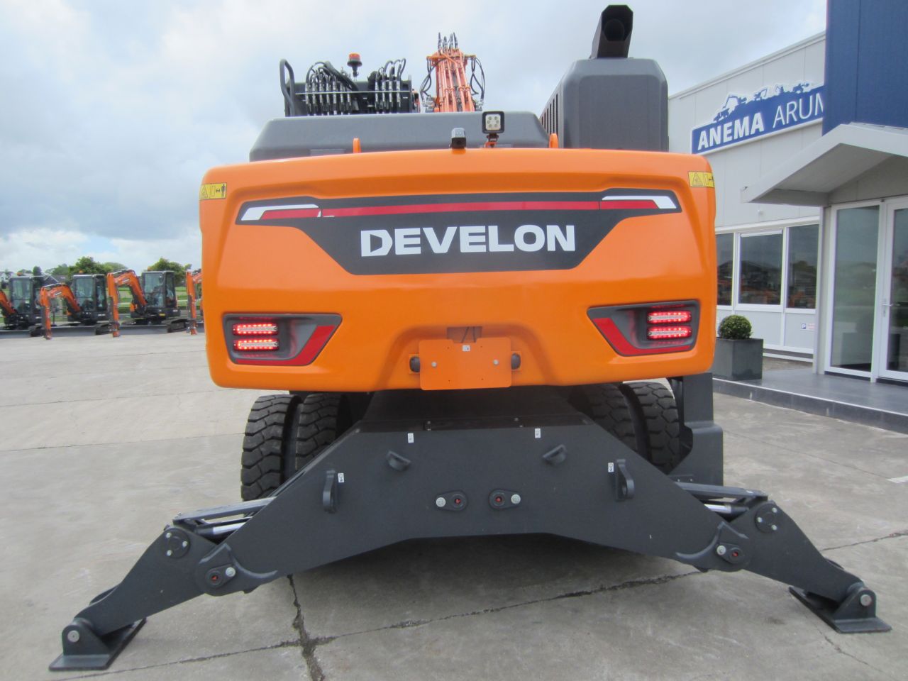 Develon DX270WMH-7