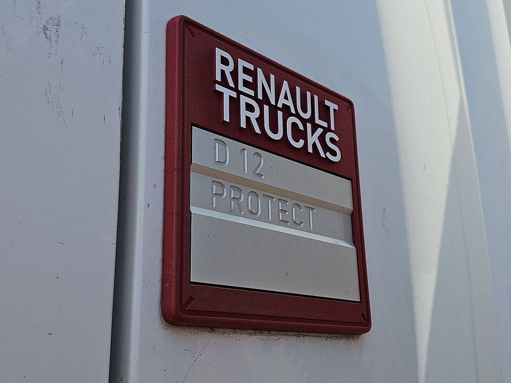 RENAULT D 220