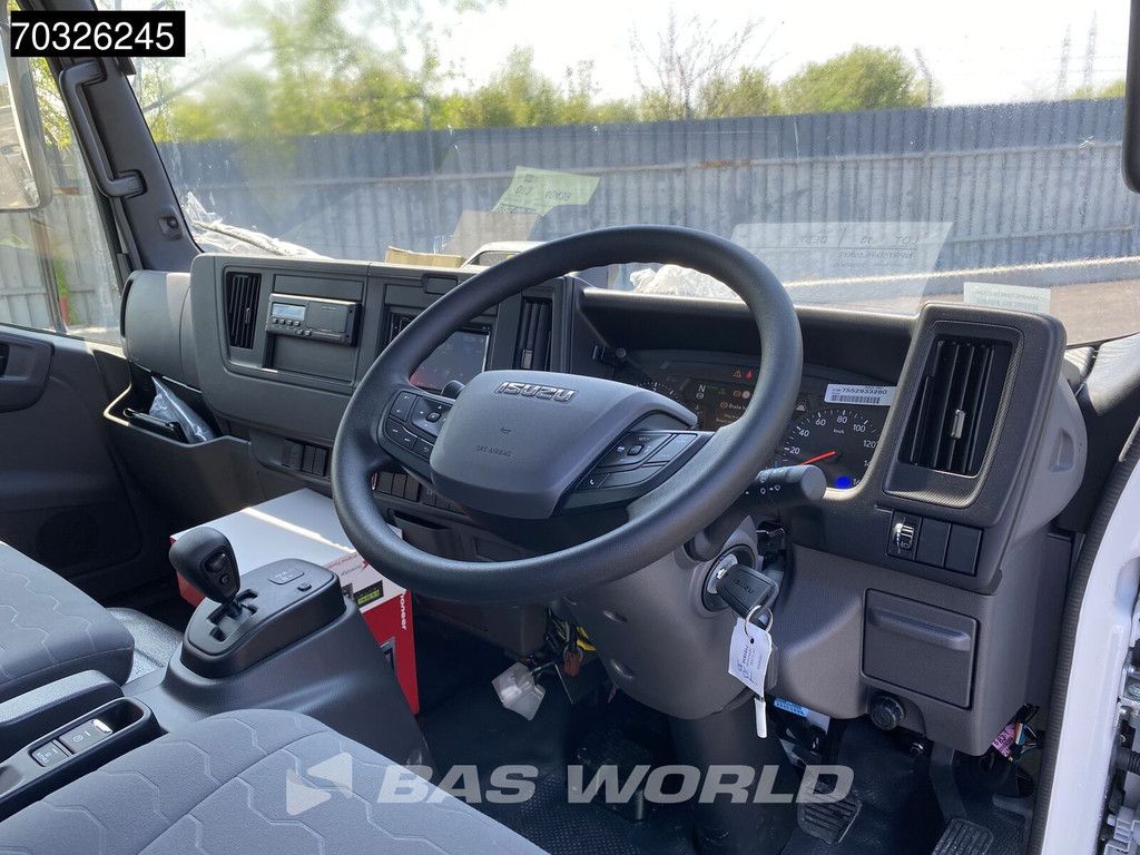Isuzu M30 5.2 4X2 NEW! 7,5T Chassis 330cm Automatic Euro 6