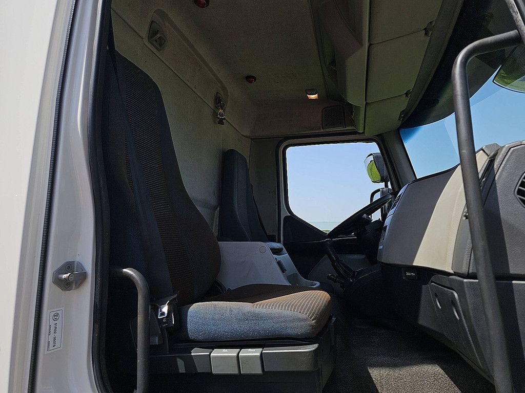 VOLVO FL 240.12 manual hiab 033t