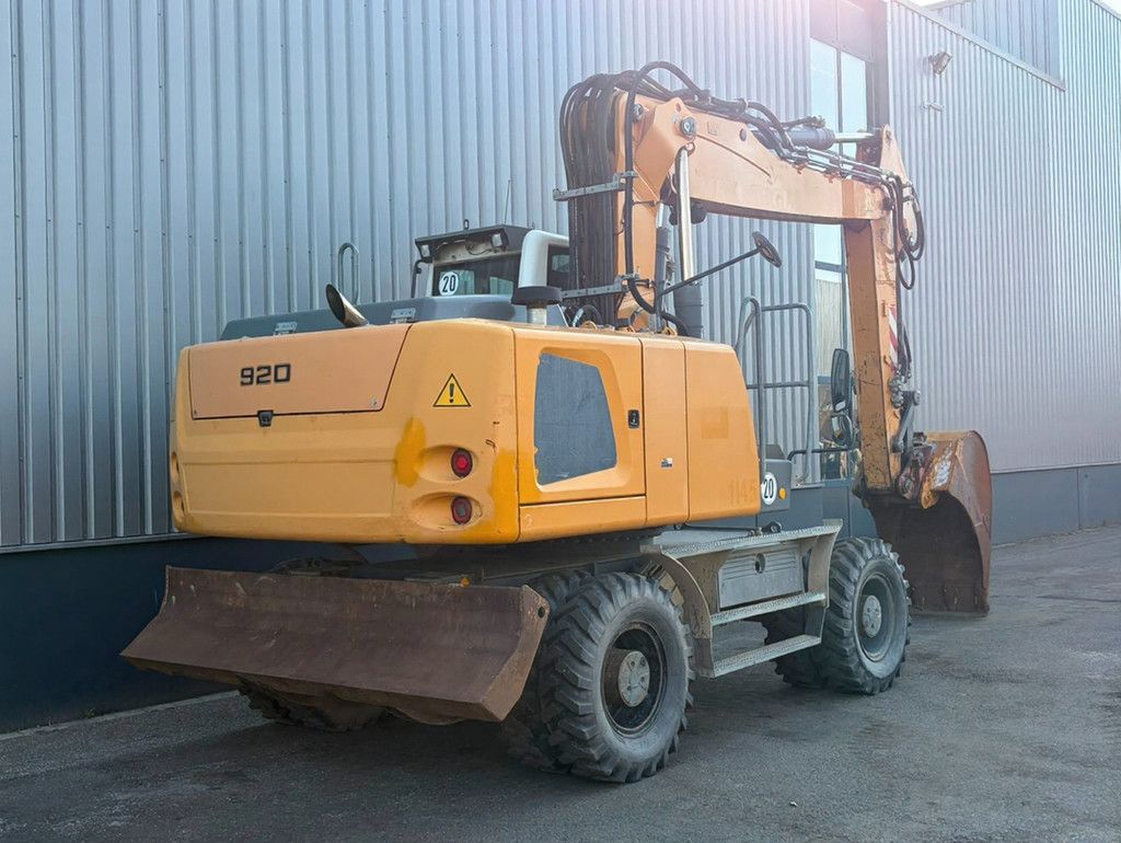 Liebherr A920 Litronic