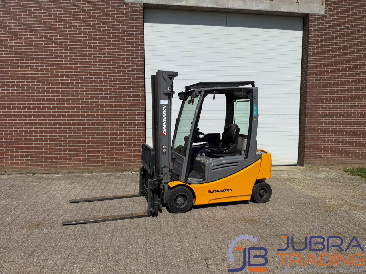 Jungheinrich EFG320 Elektro-Gabelstapler | 2019 | 8026Bh | 2T |
