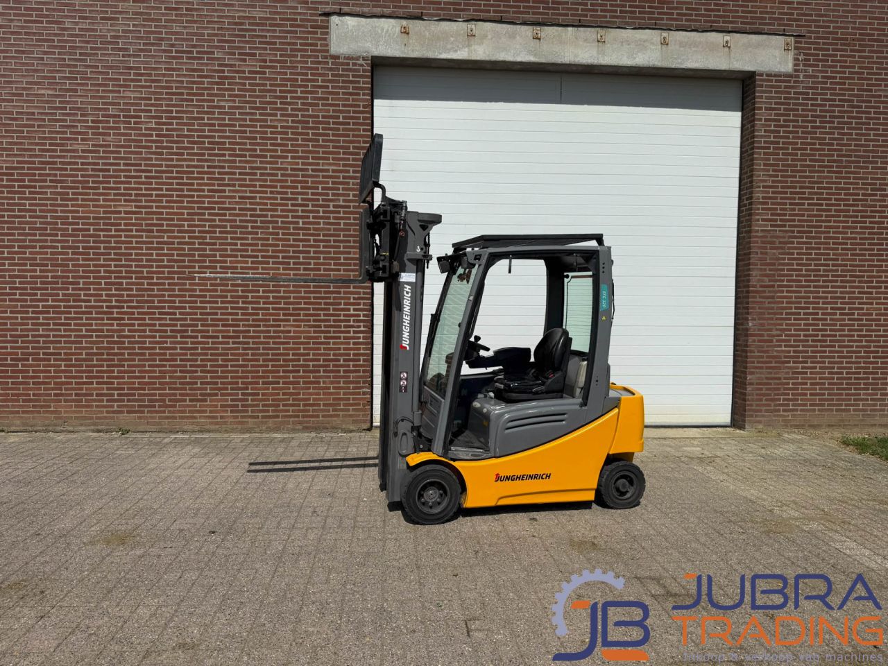 Jungheinrich EFG320 Elektro-Gabelstapler | 2019 | 8026Bh | 2T |