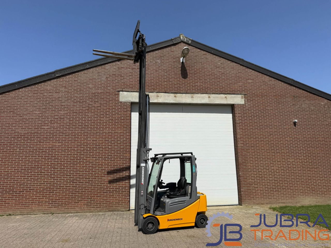 Jungheinrich EFG320 Elektro-Gabelstapler | 2019 | 8026Bh | 2T |