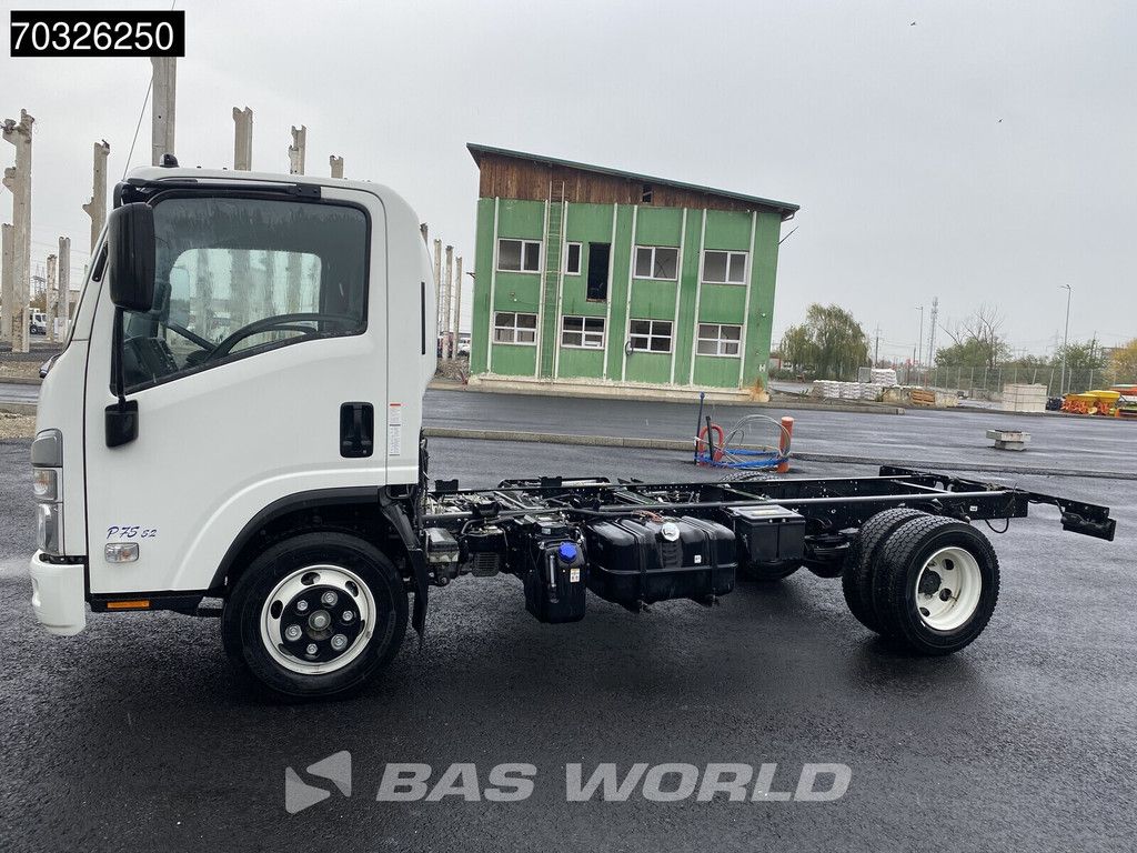 Isuzu P75 5.2 4X2 NEW! 7,5T Chassis 330cm Automatic Euro 6