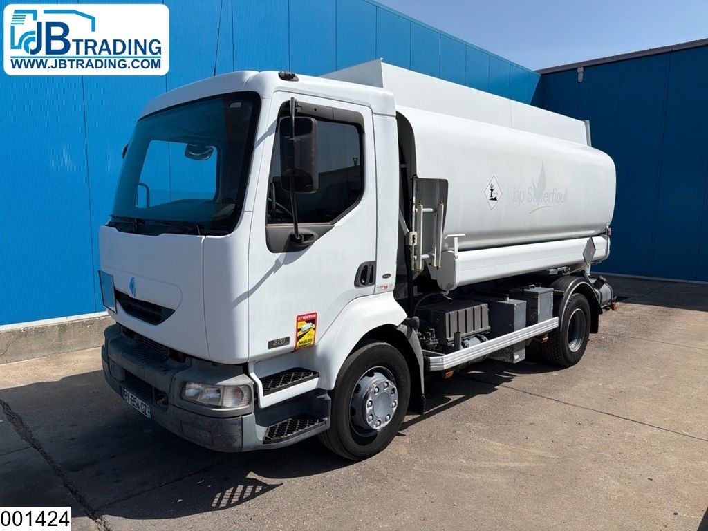 Renault Midlum 220 Manual gearbox, Petrol, 11,385 litres, 4-cylinder
