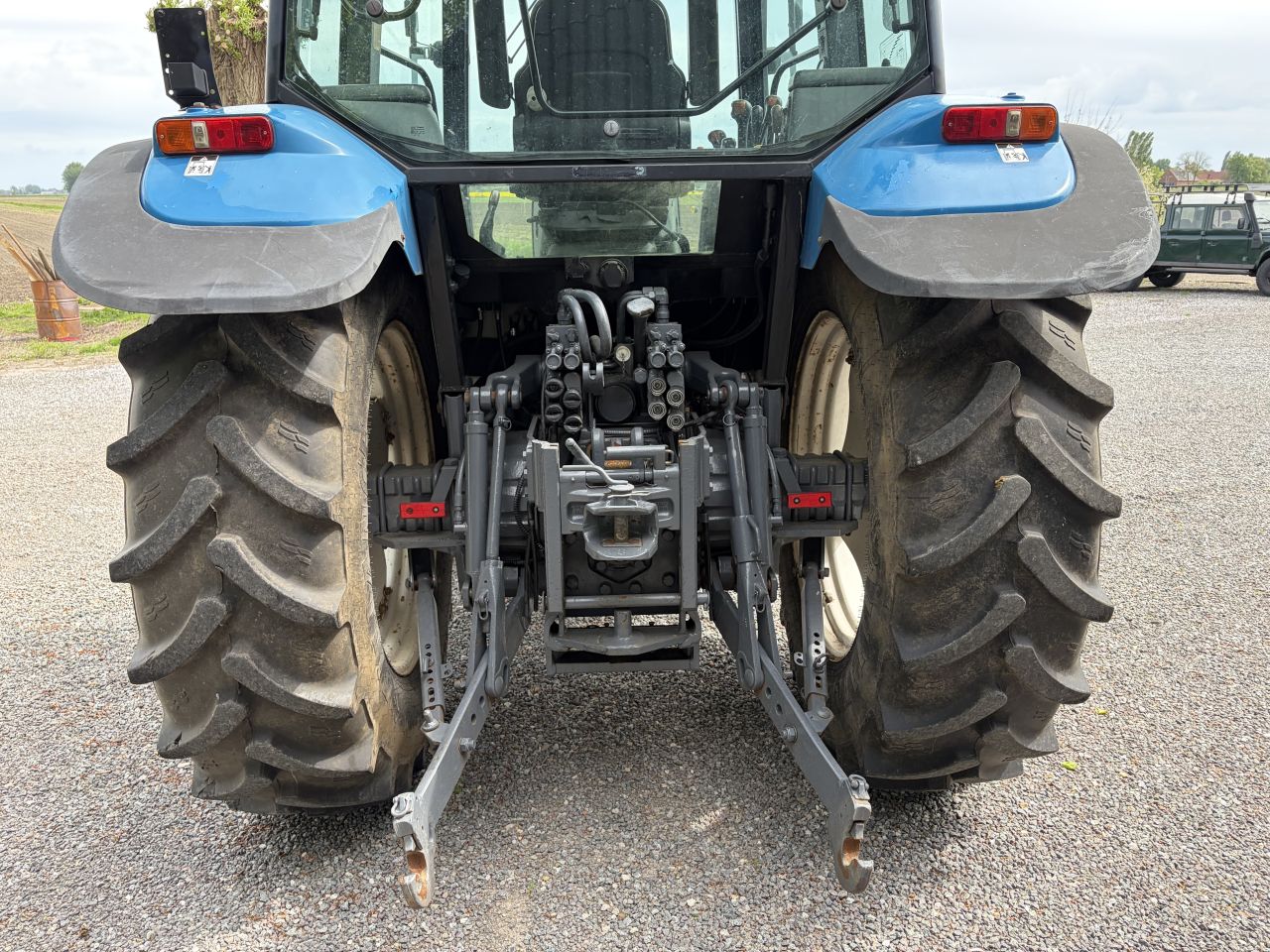 New Holland TS100 4wd kruipbak