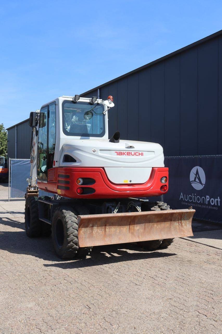 Radbagger Takeuchi TB295W Diesel 85kW 2021