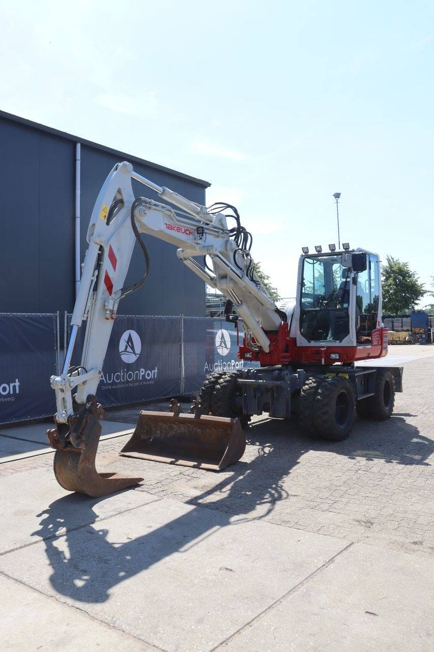 Radbagger Takeuchi TB295W Diesel 85kW 2021