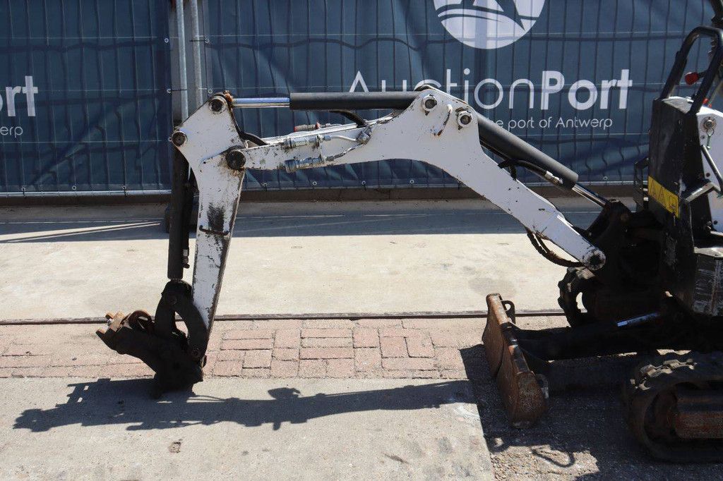 Minibagger Bobcat E10 Elektro + Diesel 7,5 kW 2015