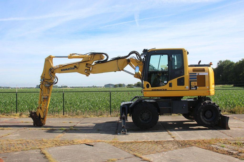 Wheel excavator Komatsu PW148-10 Diesel 90kW 2018