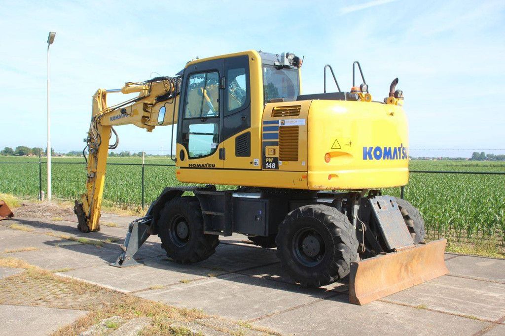 Wheel excavator Komatsu PW148-10 Diesel 90kW 2018
