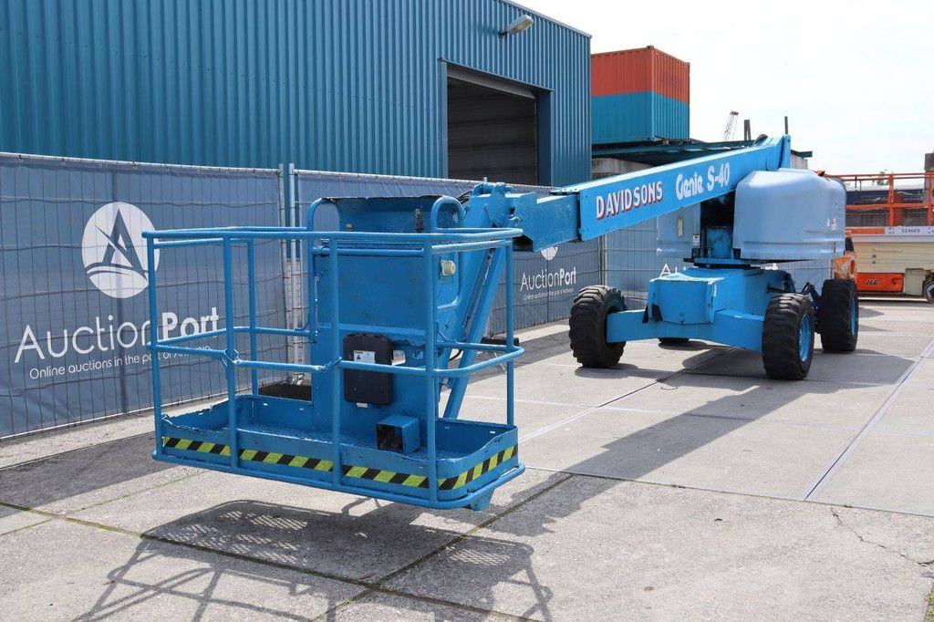 Genie S-45 Diesel Telescopic Boom Lift 15.7m 2001