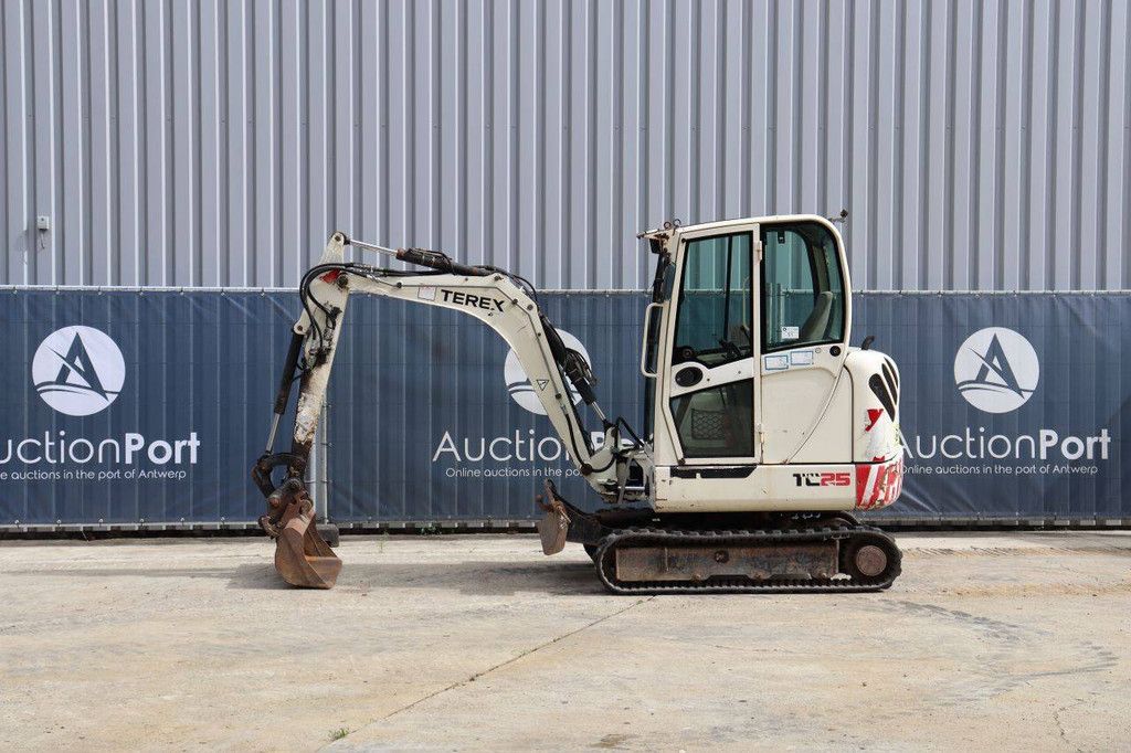 Crawler excavator Terex TC25 Diesel 17.4kW 2008