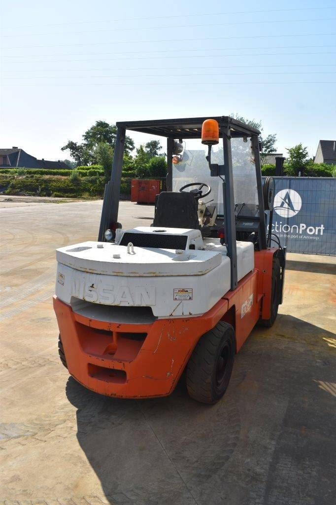 Forklift Nissan C9ZWGF03A40D Diesel 4000kg 1997