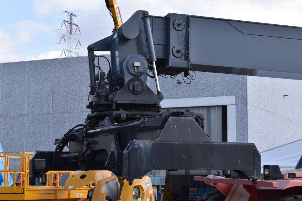 Reachstacker Fantuzzi Spreader 20/40 Diesel 45000 kg
