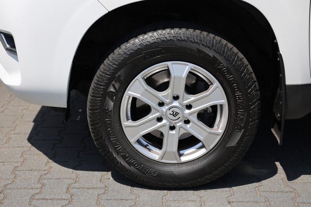Toyota Landcruiser 150 2.8 D-4D 5DRS COMFORT A/T VAN