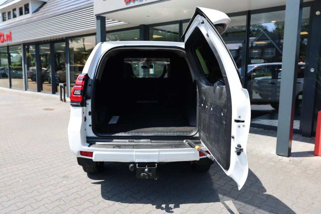 Toyota Landcruiser 150 2.8 D-4D 5DRS COMFORT A/T VAN