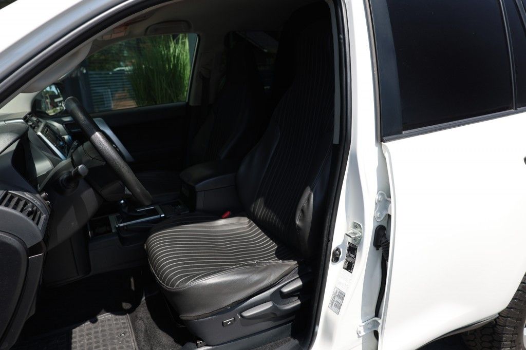 Toyota Landcruiser 150 2.8 D-4D 5DRS COMFORT A/T VAN