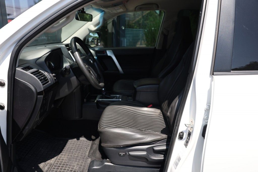 Toyota Landcruiser 150 2.8 D-4D 5DRS COMFORT A/T VAN