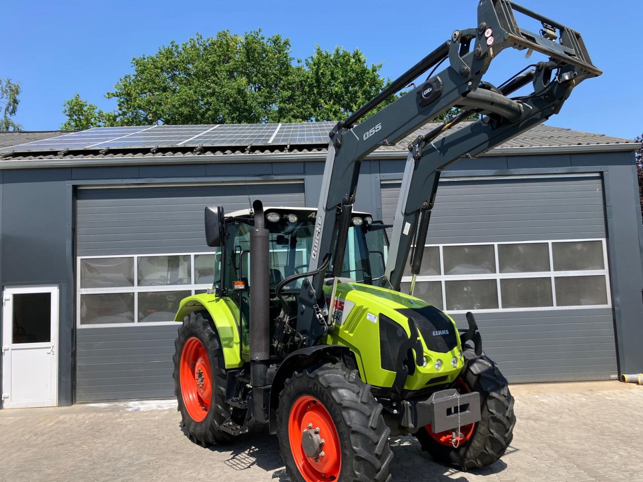Claas Arion 410
