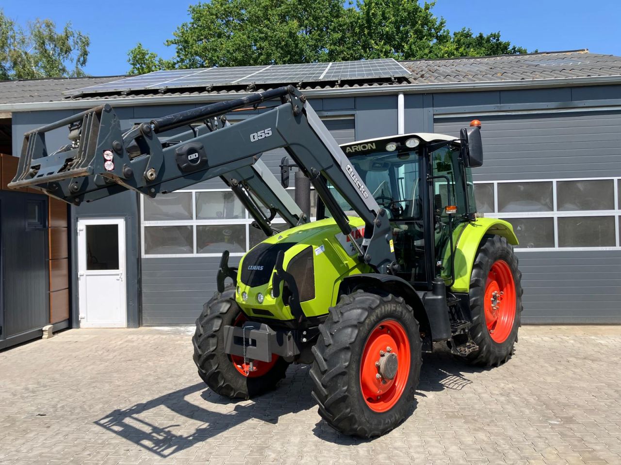 Claas Arion 410